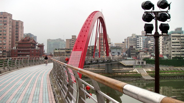 大直內湖細雨行