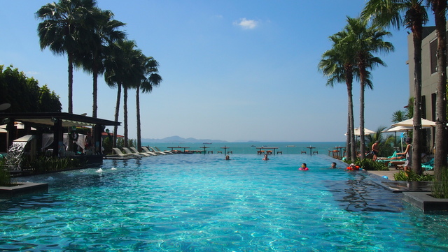 34度C的新年假期：泰國親子自由行DAY2【芭達雅嬉遊】(上)