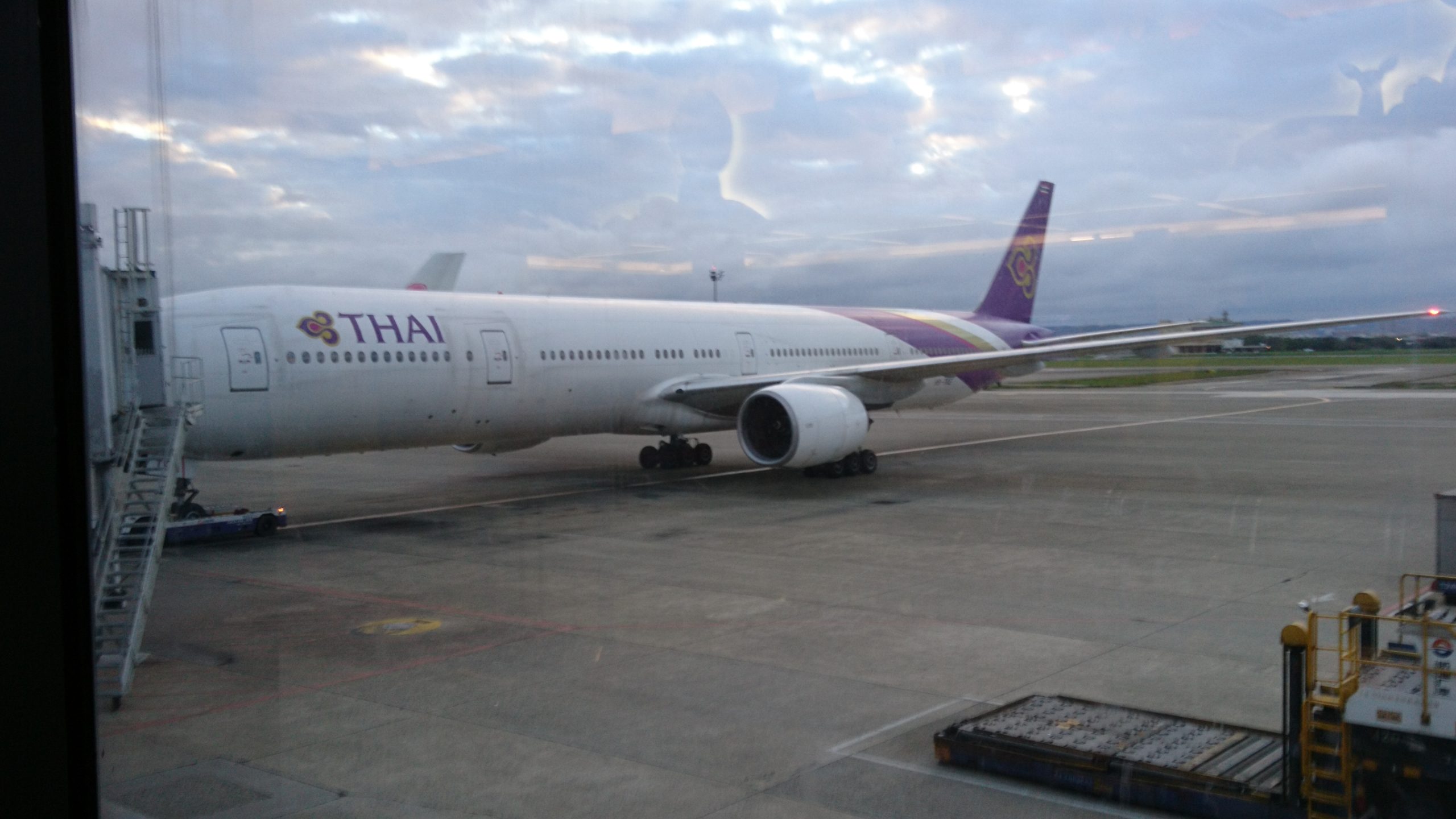 短袖的寒假旅行：泰國沙灘陽光美食親子遊Day0【行程】